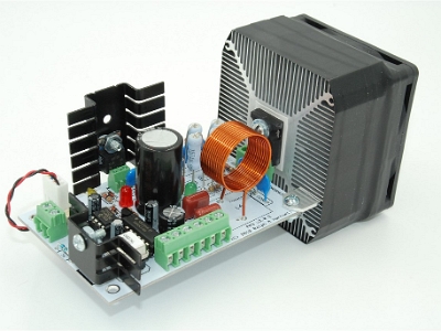 PA3 v3.0 E  This is the PA3 v3.0 E.The PA3 accepts a TTL square wave signal input and uses that to modulate an internal 3.1 MHz carrier wave. The amplifier provides up to 500 watts peak power to a plasma tube.