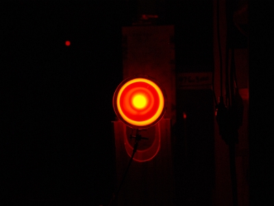 Looking end-on into a Bill Cheb SSQ-BAT plasma tube.  This is what you see if you look directly into the end of an SSQ-BAT plasma tube.  The central discharge core is quite intense.