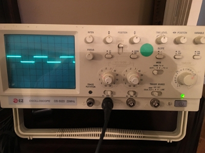 The 1000 Hz sine wave from FreX16 after conversion to a square wave in the Spectrotek SPA5 amplifier.