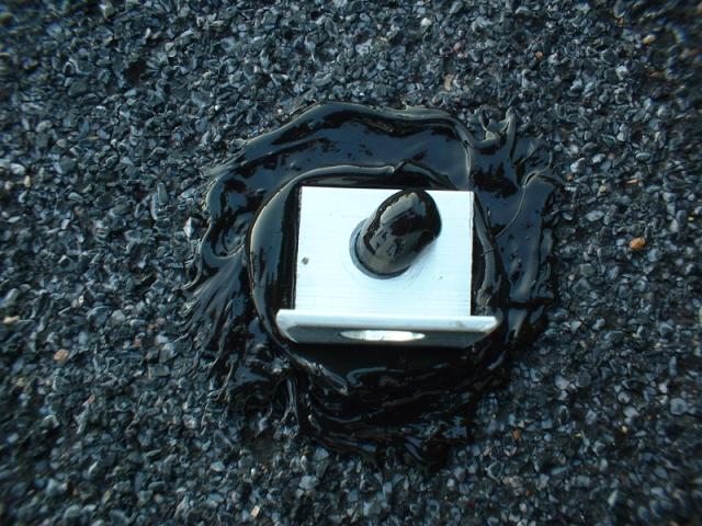 Splootch! Attaching to the shingles.